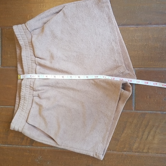 Terry Cloth High Waisted Shorts And Tube Top - Picture 6 of 7